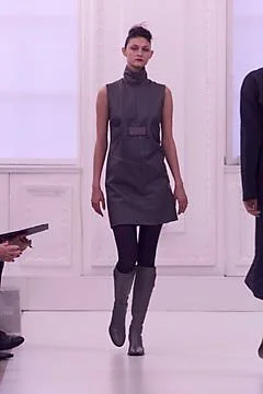 Look 10